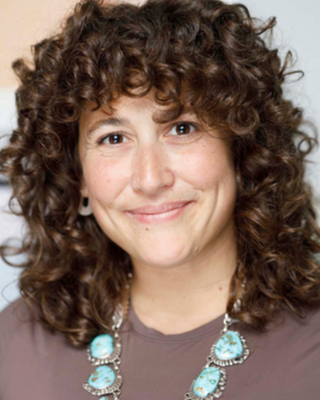 Photo of Lauren Adelman, MSW