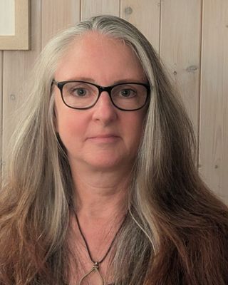 Photo of Nicola Parkes, Psychotherapist, MSc, MUKCP