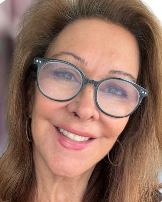 Photo of Andrea Zawadzky, Psychiatric Nurse Practitioner, PMHNP