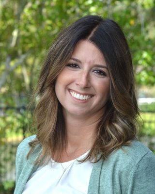 Photo of Nicole Fryer, Registered Clinical Social Worker Intern, MEd, MSW, RCSWI