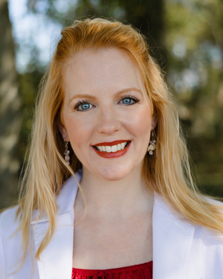 Photo of Nicole Thompson, Psychiatric Nurse Practitioner, PMHNP, LCSW, RN