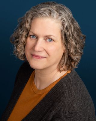 Photo of Elizabeth Volkman, Counselor in Minneapolis, MN