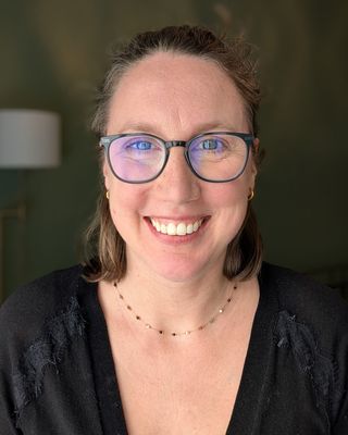 Photo of Alysha Amirault, Registered Psychotherapist, MDiv, RP
