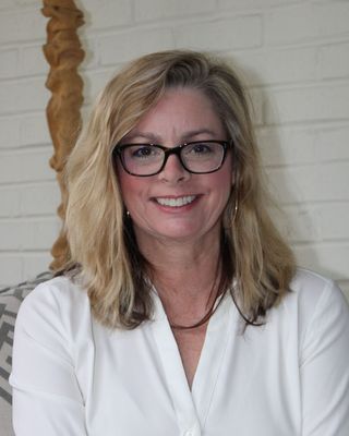 Photo of Jen Watts, Licensed Professional Counselor, LPC, NCC, RPT™