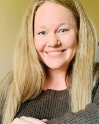 Photo of Katrina Kanwischer, Marriage & Family Therapist