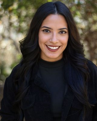 Photo of Esmeralda Siria, Marriage & Family Therapist, LMFT