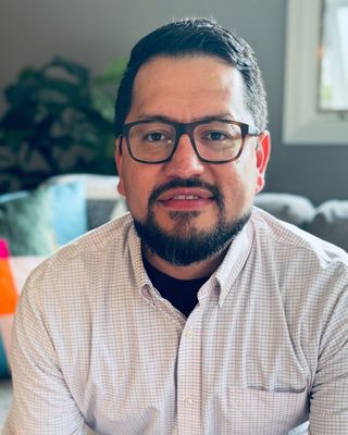 Photo of Chris Aguirre, Marriage & Family Therapist, LMFT