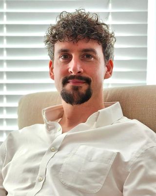 Photo of Robbie Barwick, Psychotherapist, MSc, MBABCP