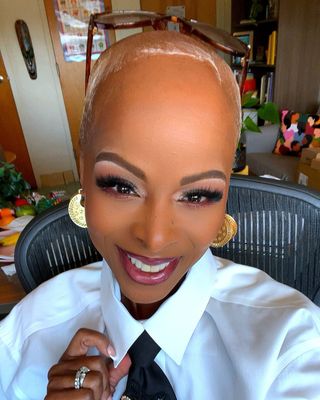 Photo of Chyna Holmes-Brantly, Clinical Social Work/Therapist, MSW, LICSW