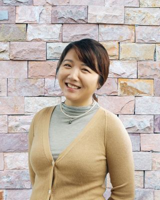 Photo of Li, Registered Psychotherapist (Qualifying), MSc