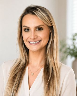 Photo of Christine Holloway, Psychiatric Nurse Practitioner, MSN, AGPCNP, PMHNP
