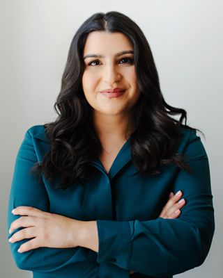 Photo of Natasha Lavji, Registered Psychotherapist, MS, CCC, RP, RSW