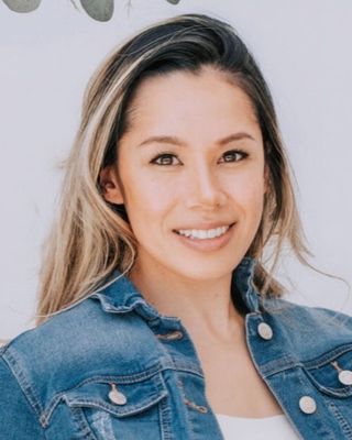 Photo of Nevielle Kay Winter, Marriage & Family Therapist Associate, MA, AMFT