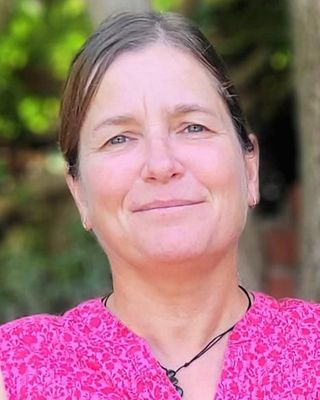 Photo of Kelly Birkett, Psychologist, PsychD, HCPC - Clin. Psych.