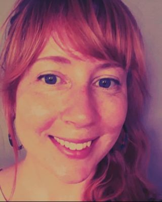 Photo of Hannah Rose, Counsellor, MA, HCPC-Art Therap.