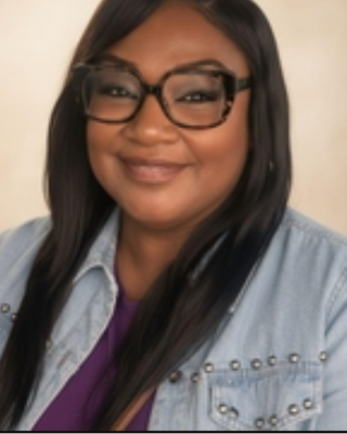 Photo of Latrice Myers, Licensed Professional Counselor, LPC