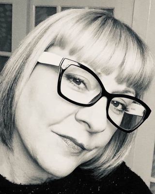 Photo of Cheryl McMeeken, Registered Provisional Psychologist in Alberta