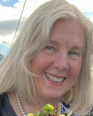 Photo of Cheryl Loomis, Clinical Social Work/Therapist, LICSW