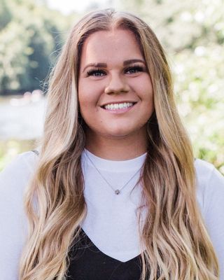 Photo of Madeline Alexander, Counselor in Snohomish, WA