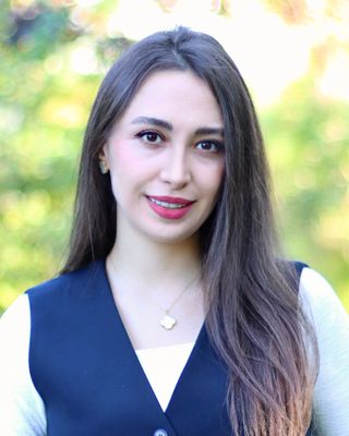 Photo of Mahshad Ghasemi, Registered Provisional Psychologist, MA, CCTP-II