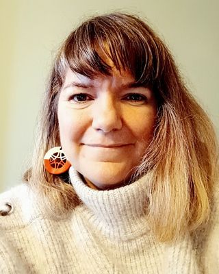 Photo of Rachel Farrell, Counsellor, MBACP