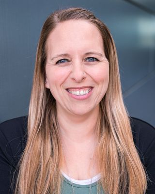 Photo of Robyn Hall, Marriage & Family Therapist, LMFT