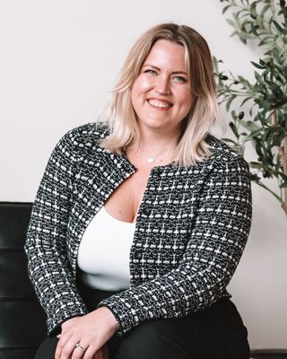 Photo of Hannah Tan, Registered Psychotherapist (Qualifying), BA, MACP