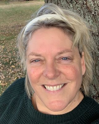 Photo of Raeanne Bekkers, Counsellor, MEd, CCC, RCT