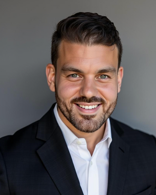 Photo of Stephen Valladares, Psychiatric Nurse Practitioner, MS, PMHNP, BC