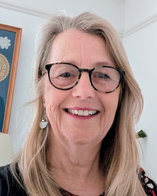 Photo of Bella Law, Counsellor, MBACP