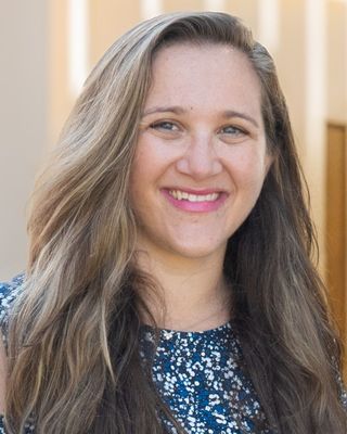 Photo of Michelle Rossi, Marriage & Family Therapist, LMFT