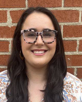 Photo of Zoe Bronstein-Paritz, LCSW Associate, MSW, LCSWA