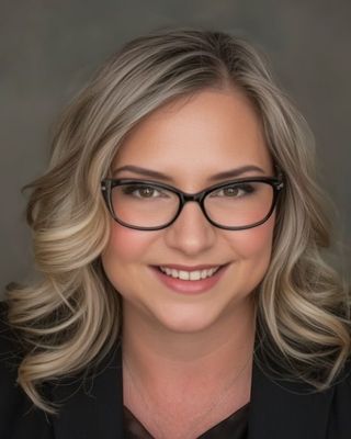 Photo of Erin E Strunk, Clinical Social Work/Therapist, LLMSW