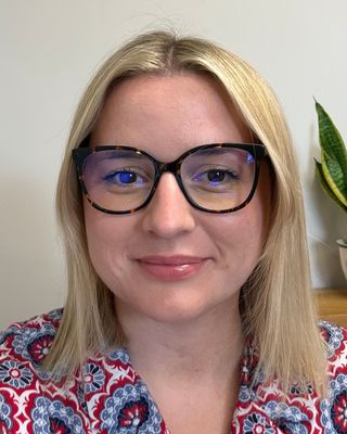 Photo of Emily Cheney, Psychotherapist, MBABCP