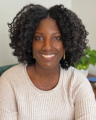 Photo of Asha Williams, Licensed Professional Counselor in Saint Paul, MN