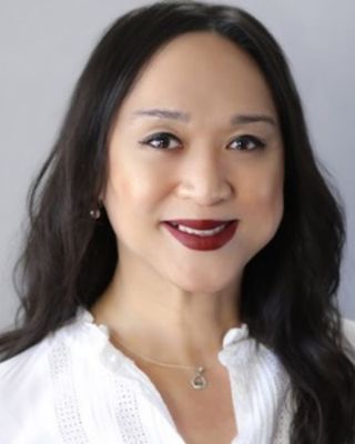 Photo of Elisa Fanlo, Licensed Clinical Mental Health Counselor