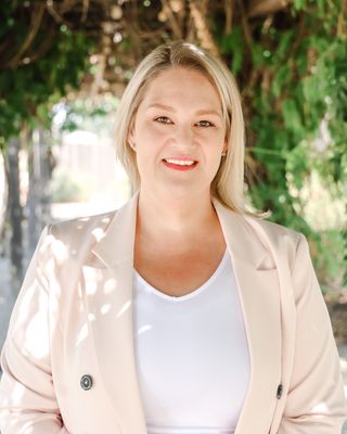 Photo of Tara Duque, Marriage & Family Therapist, LMFT