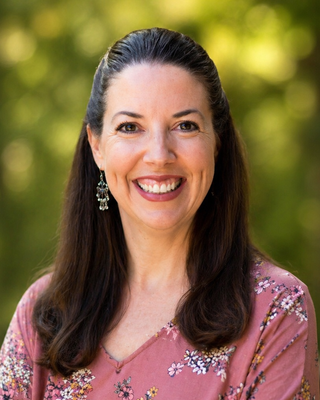Photo of Rachel Chipps, Clinical Social Work/Therapist, LICSW, MSW, MPA