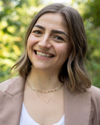 Photo of Hannah Carlsrud - Hannah Carlsrud ┃ Cascadia Professional Services, Counselor, LMHCA