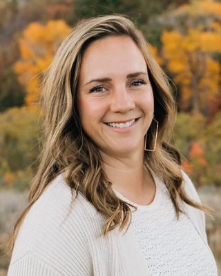 Photo of Ally Lott, Licensed Clinical Mental Health Counselor Associate, ACMHC