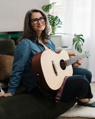 Photo of Arianne Reid, MMus, MTA, MT-BC, NMT