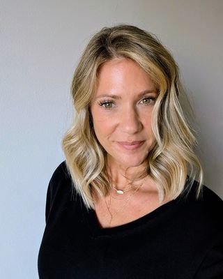 Photo of Amanda M Buswell, Marriage & Family Therapist, LMFT