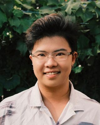 Photo of Yijia Shao - Yijia Shao| LGBTQ+ relational therapist, Registered Psychotherapist, MPS, RP