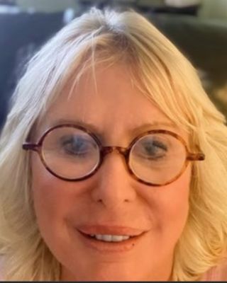 Photo of Ellinor Burke, Psychologist, LP