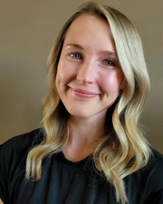 Photo of Amanda Knapper, Licensed Professional Clinical Counselor, LPCC