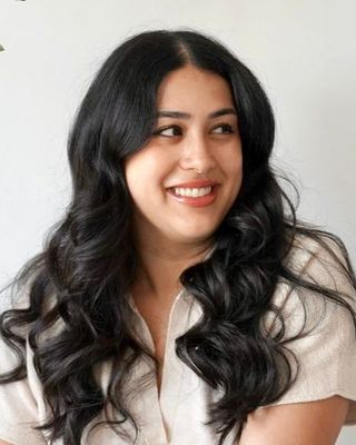 Photo of Mariam Halimi- Welcoming New Clients, Registered Psychotherapist (Qualifying), MEd
