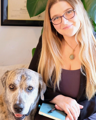Photo of Aia Ribadeneira, Clinical Social Work/Therapist, LCSW