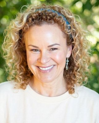 Photo of Julie Buranelli, Clinical Social Work/Therapist, LCSW