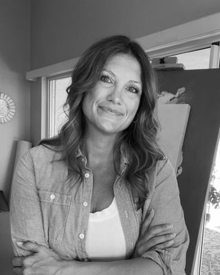 Photo of Holly Zazo, Licensed Mental Health Counselor, LMHC, ATR
