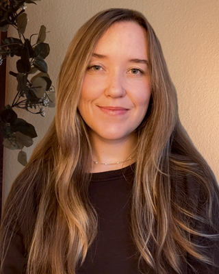 Photo of Holly Rennick, Marriage & Family Therapist, MA, LMFT